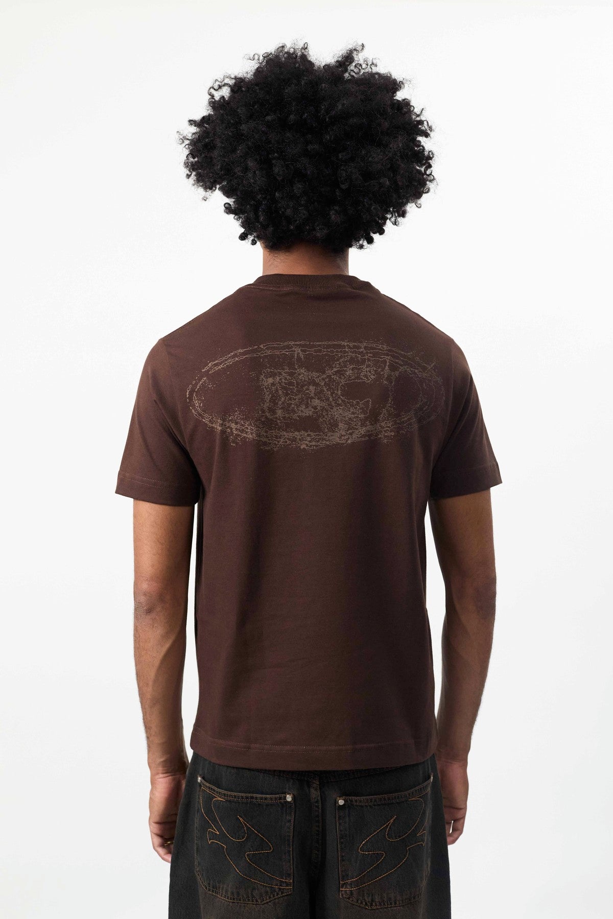 Camiseta "GOODS LOGO REMIX" Marrom