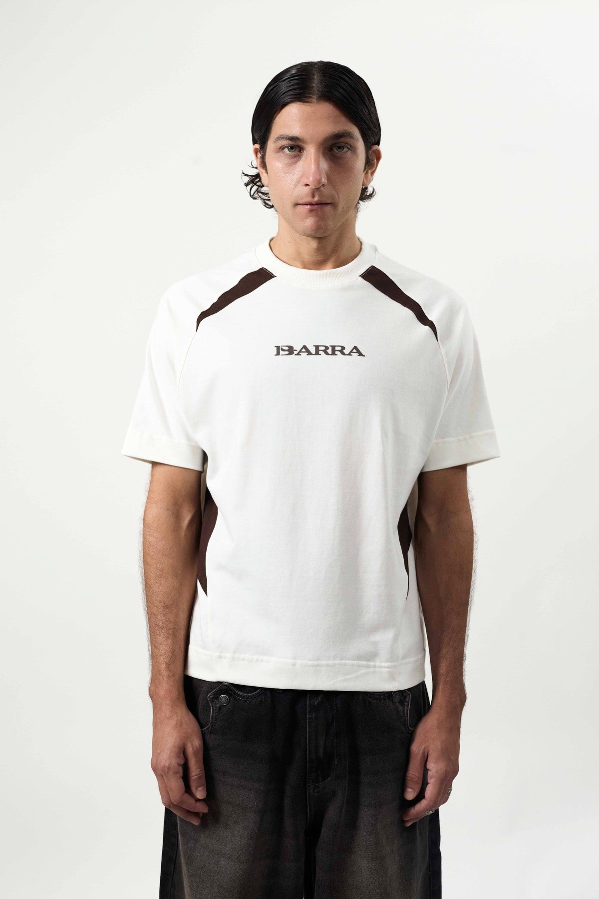 Camiseta Recortada "BARRA REMIX" Off White