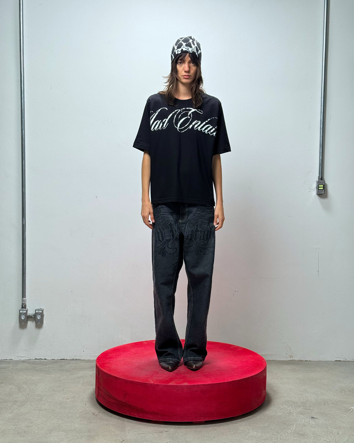 Camiseta MAD Cursiva Preto