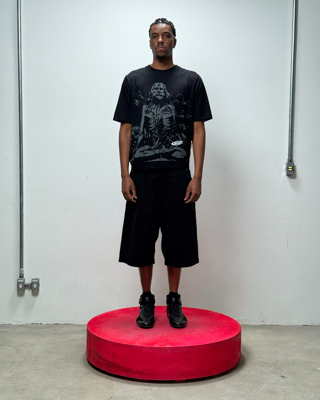 Camiseta MAD Equilíbrio Preto