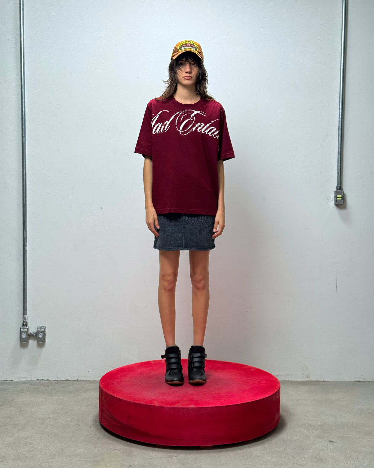 Camiseta MAD Cursiva Roxo