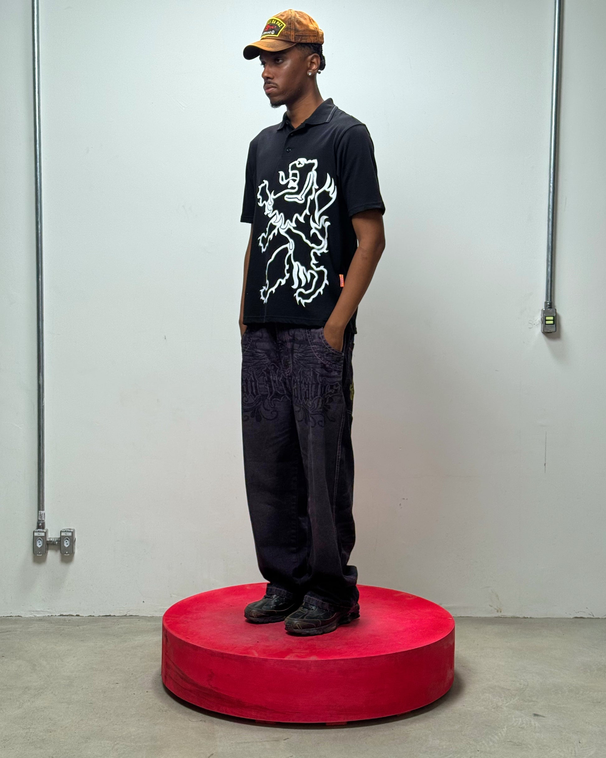 Camiseta MAD Polo Standarte Preta