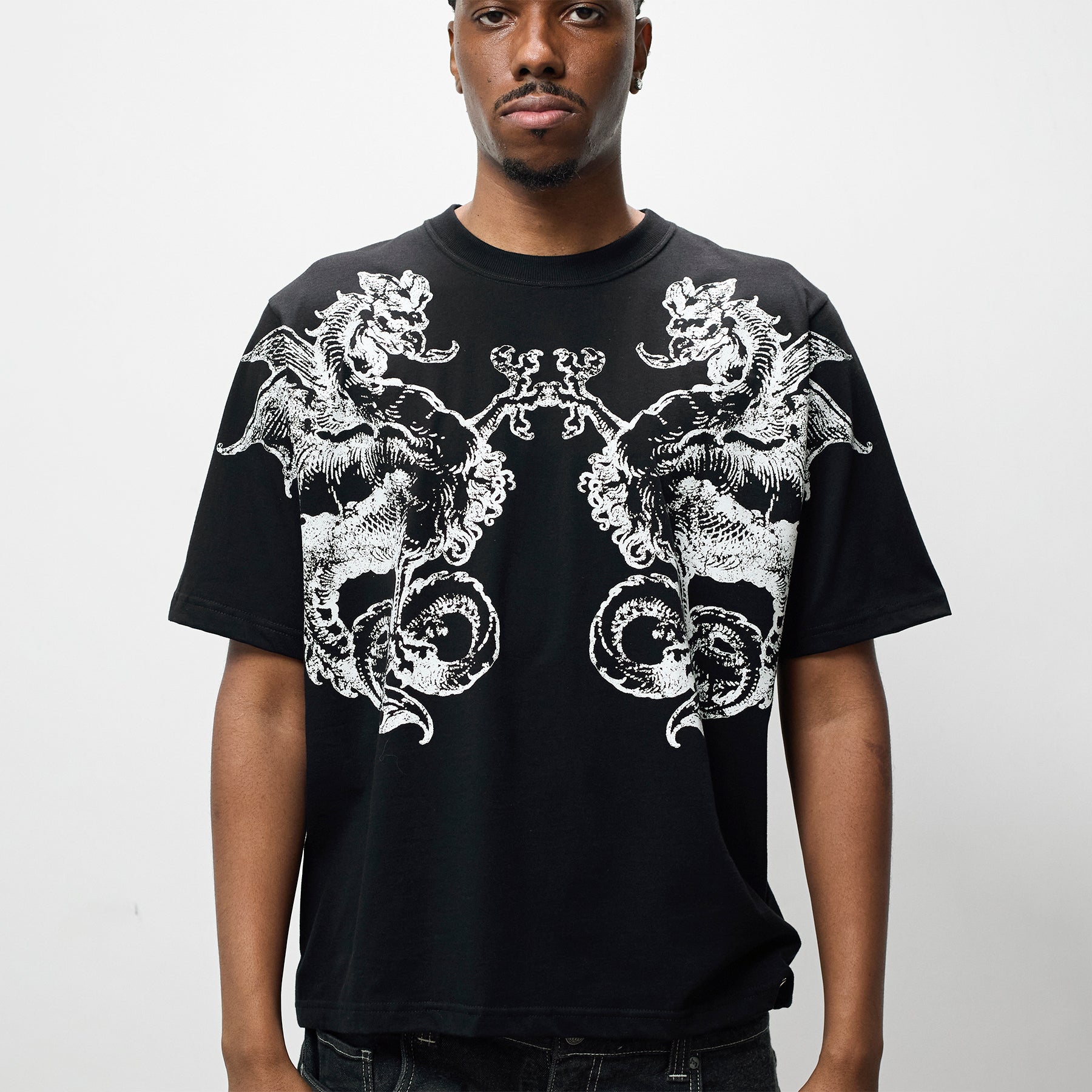 Camiseta MAD “Pente Estendido” Preta