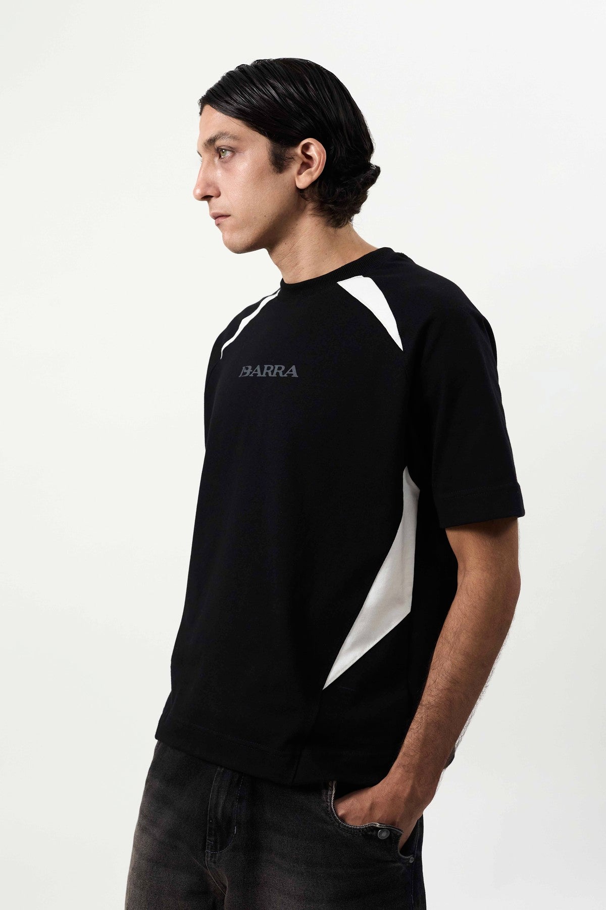 Camiseta Recortada "BARRA REMIX" Preta