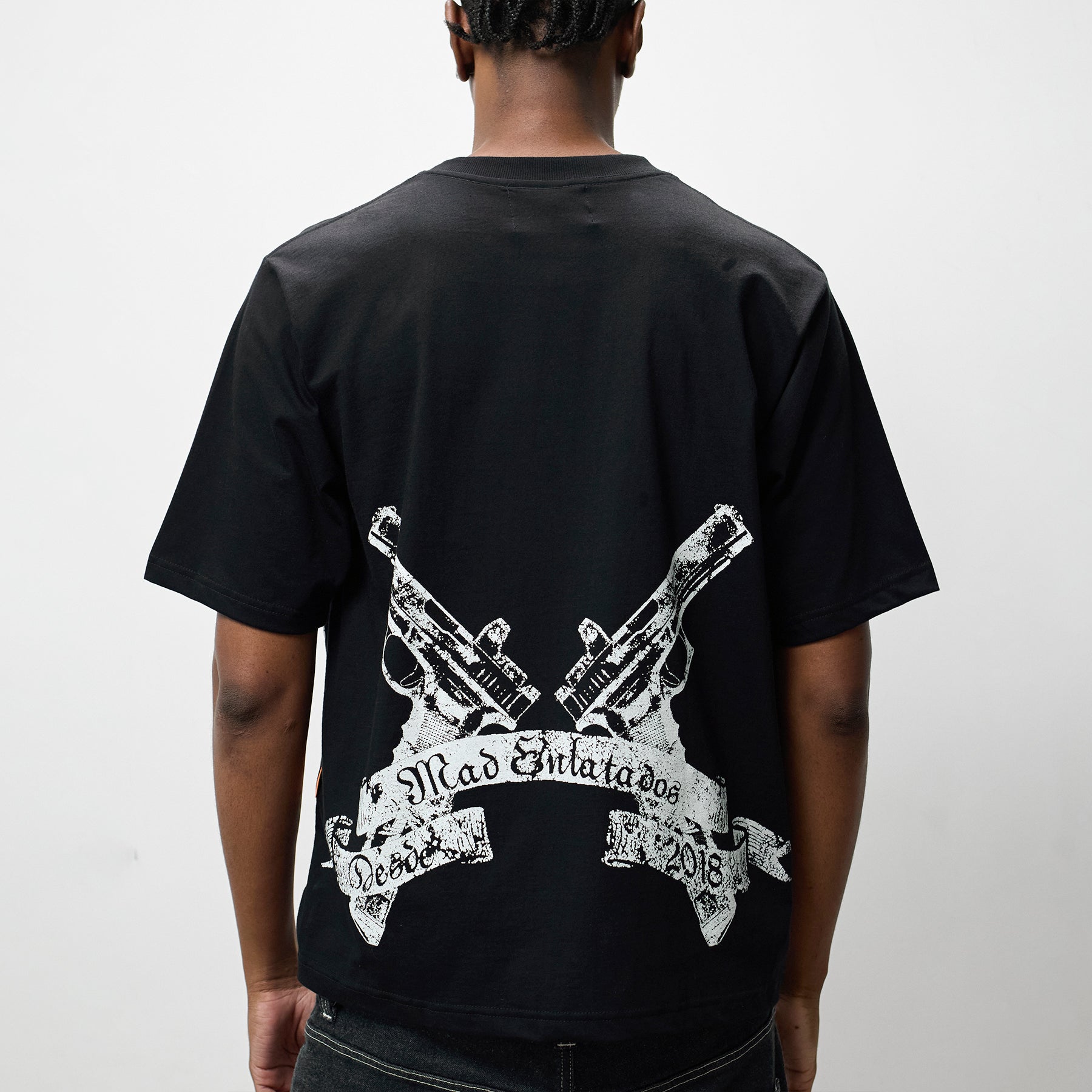 Camiseta MAD “Pente Estendido” Preta
