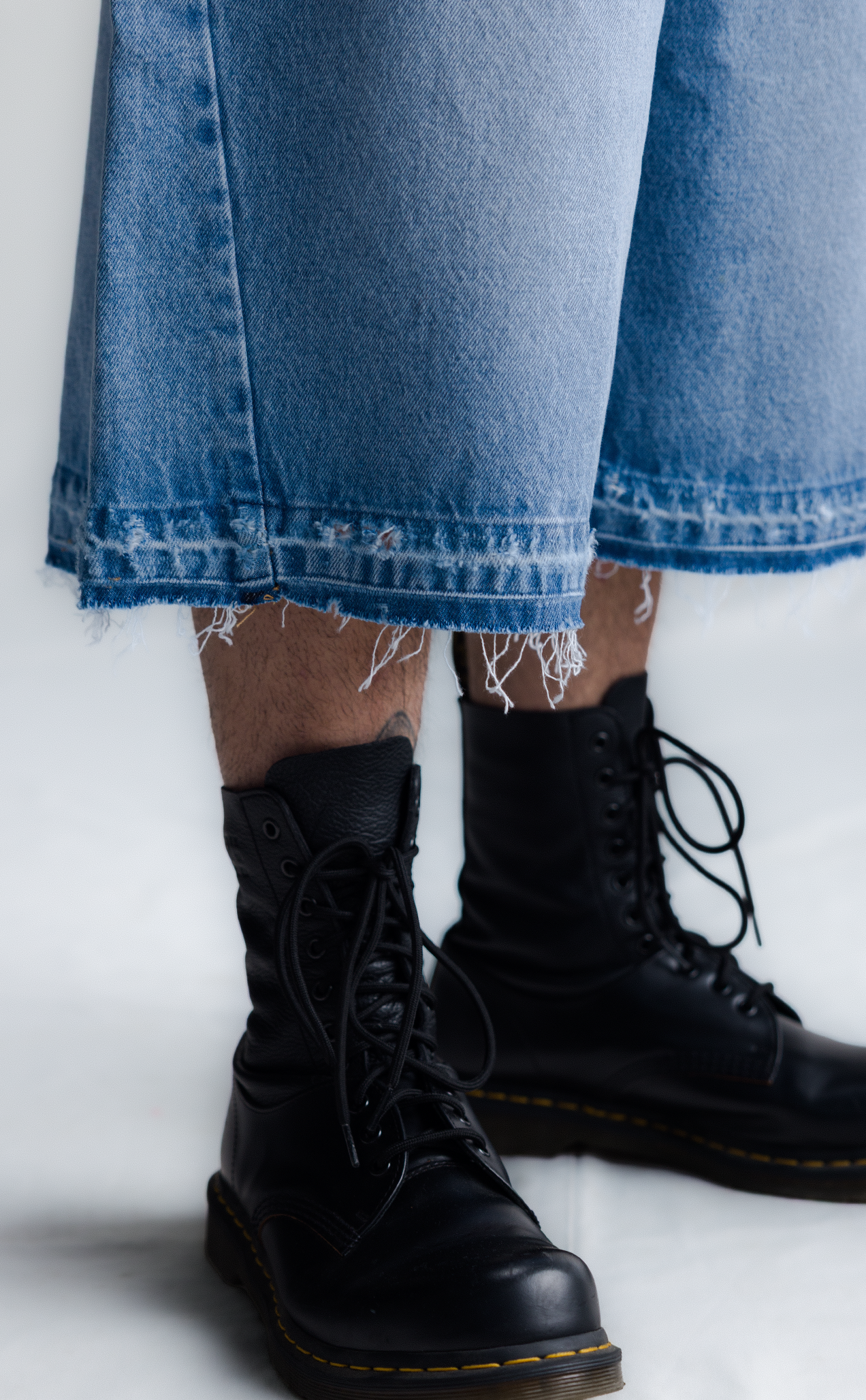 Short QUADRO Side Dart Denim Super Baggy Baby Blue