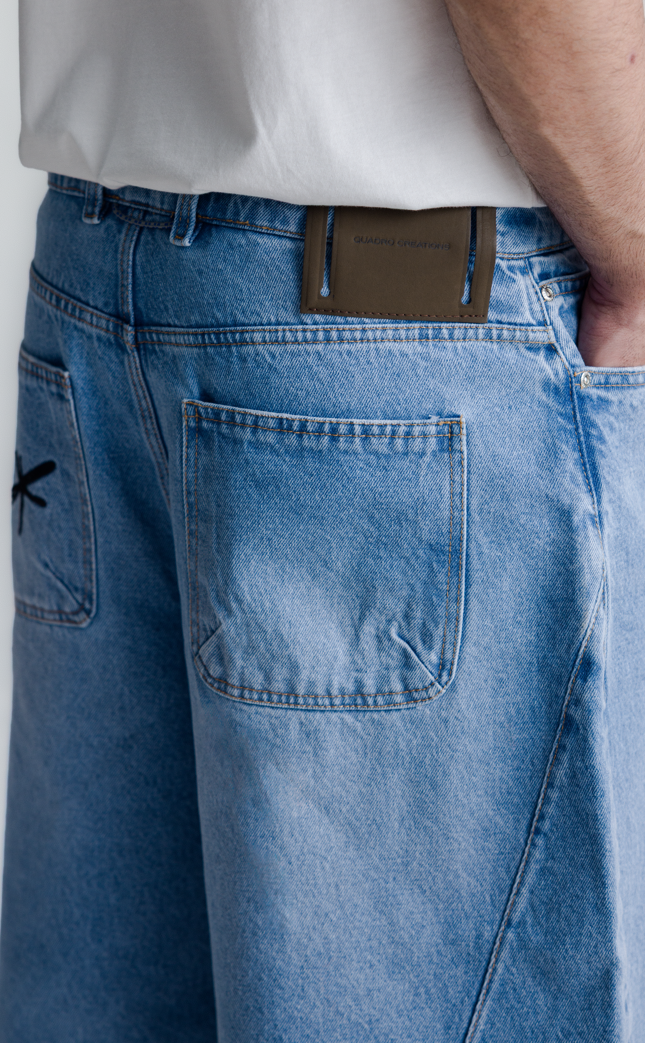Short QUADRO Side Dart Denim Super Baggy Baby Blue