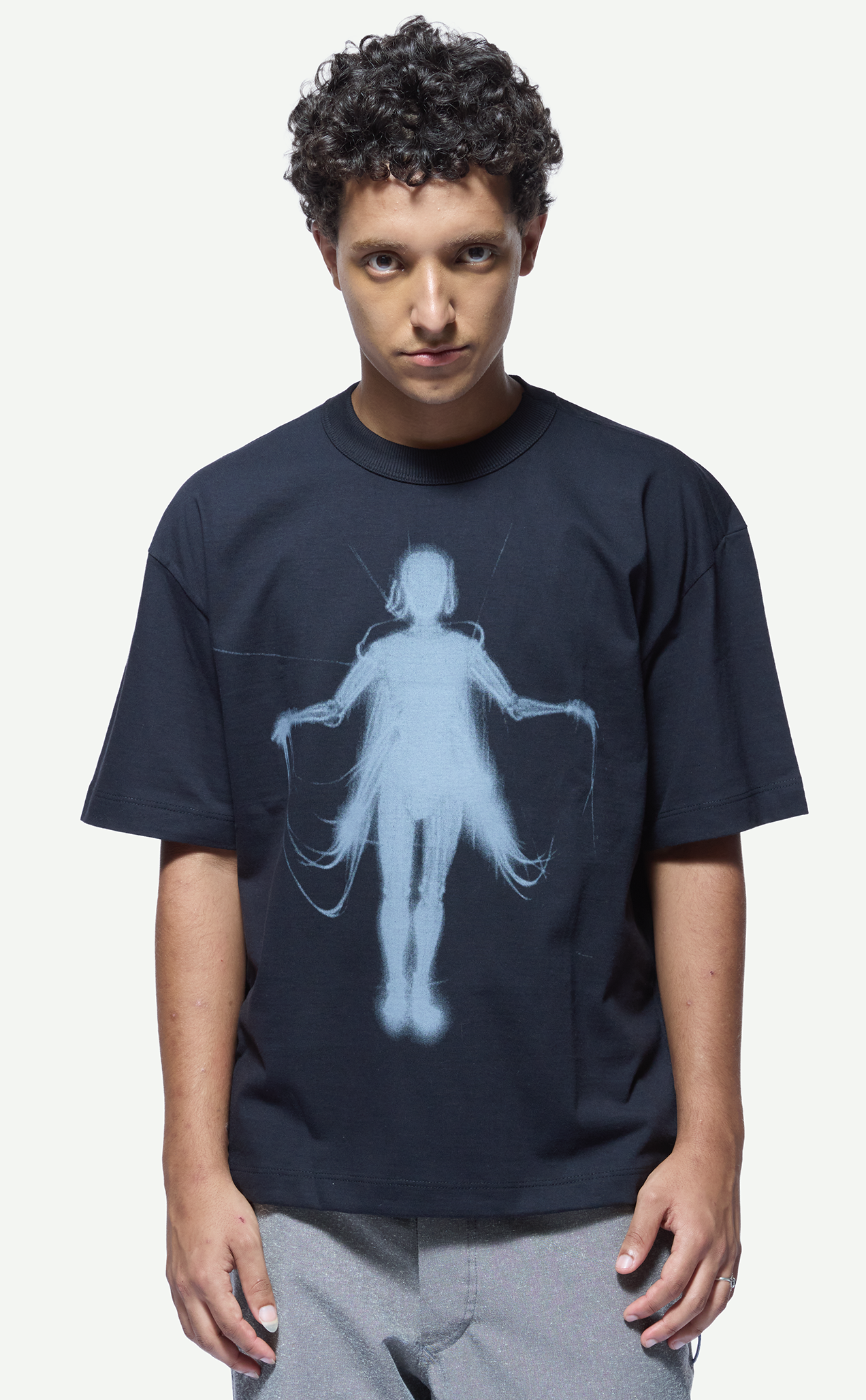 Camiseta QUADRO Robot Wires Boxy Black