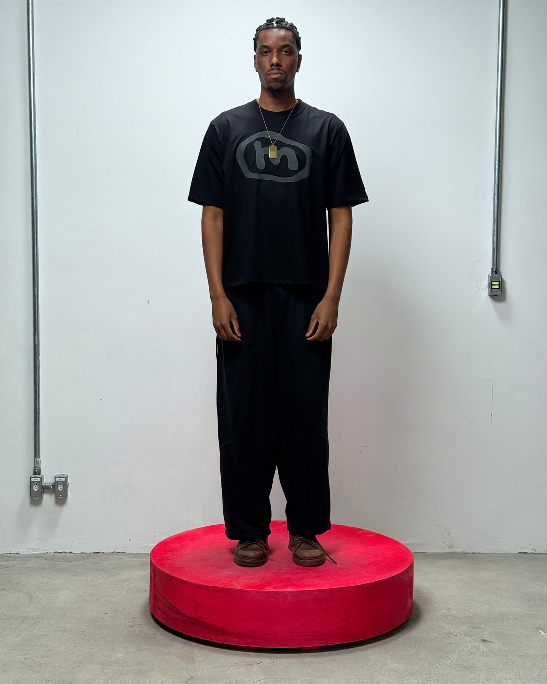 Camiseta MAD M Relevo Preta