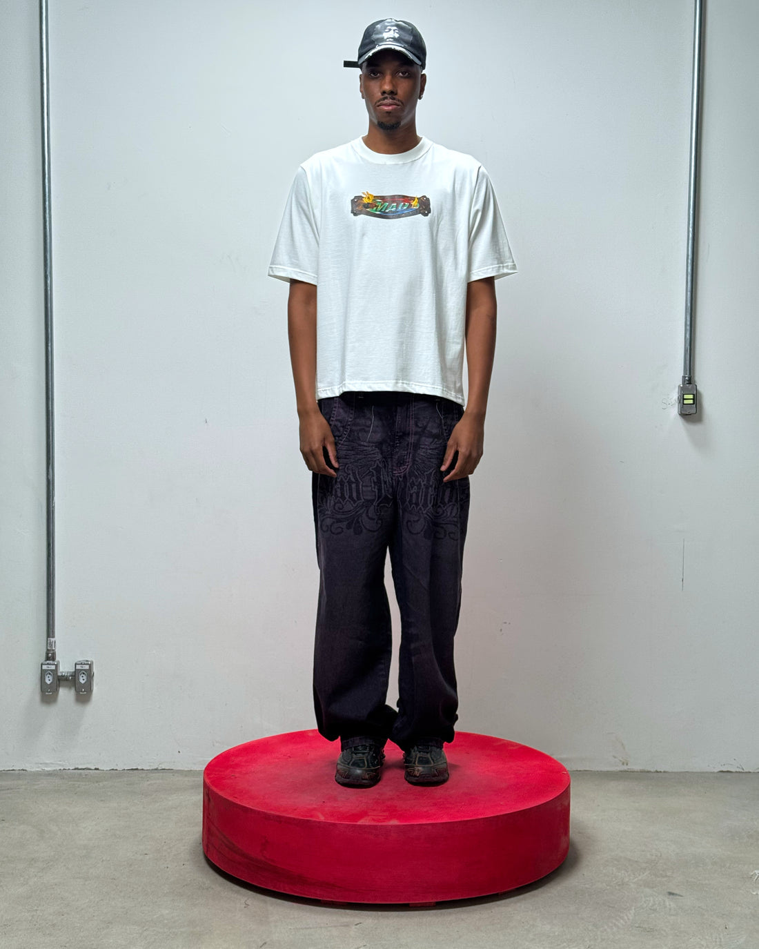 Camiseta MAD Ferragem Mad Off-White